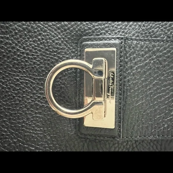 - Salvatore Ferragamo Pebbled Leather Handbag. Excellent Condition - Picture 8 of 10